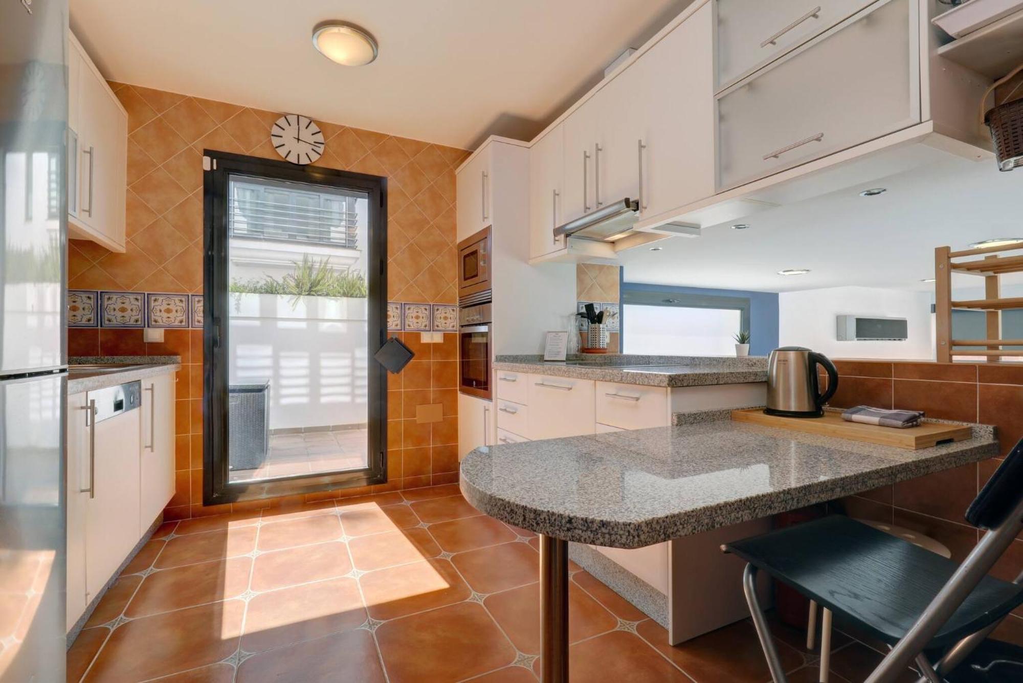 011 Bright And Spacious Villa With Private Pool Benalmádena Exteriör bild