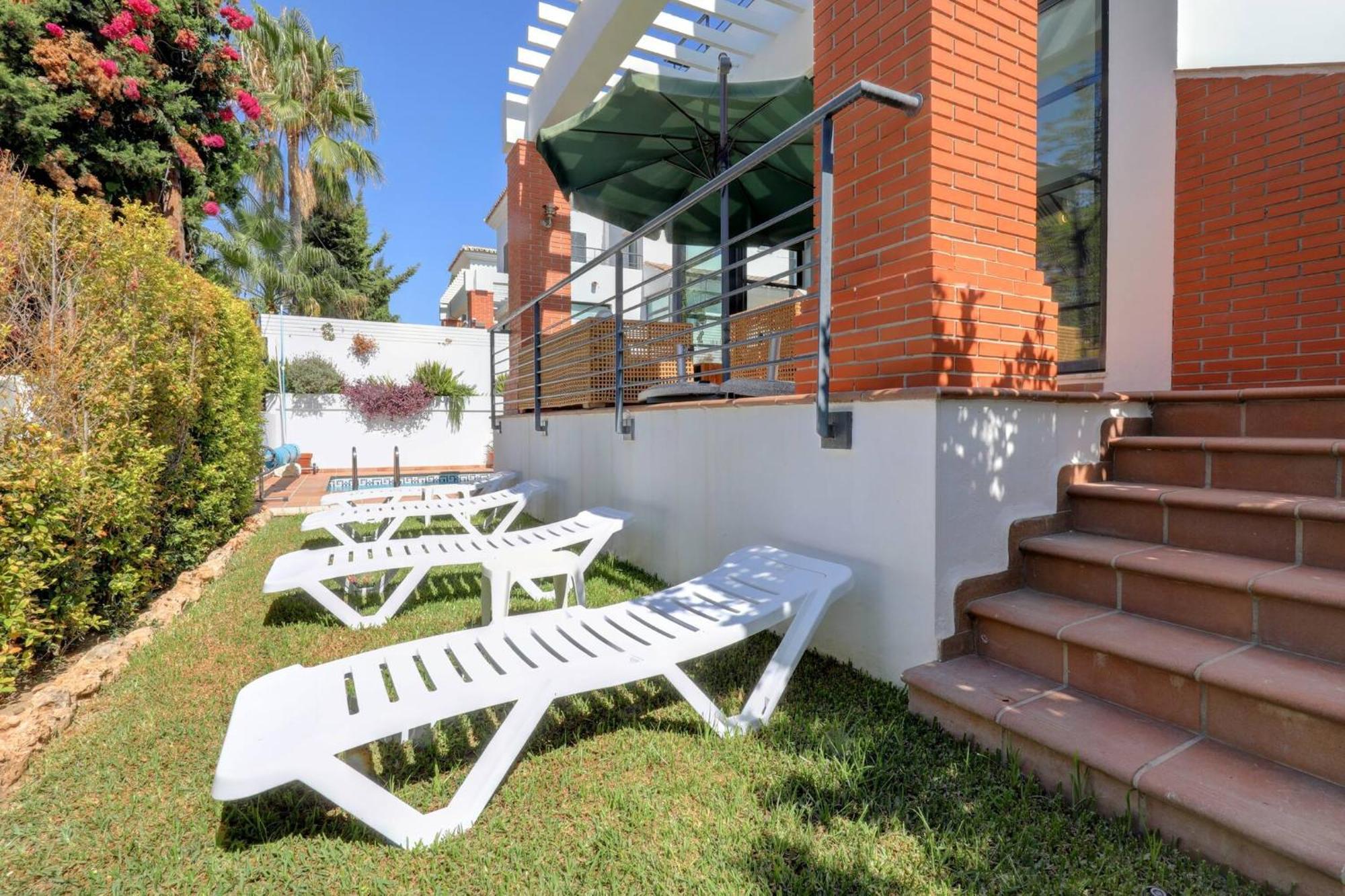 011 Bright And Spacious Villa With Private Pool Benalmádena Exteriör bild