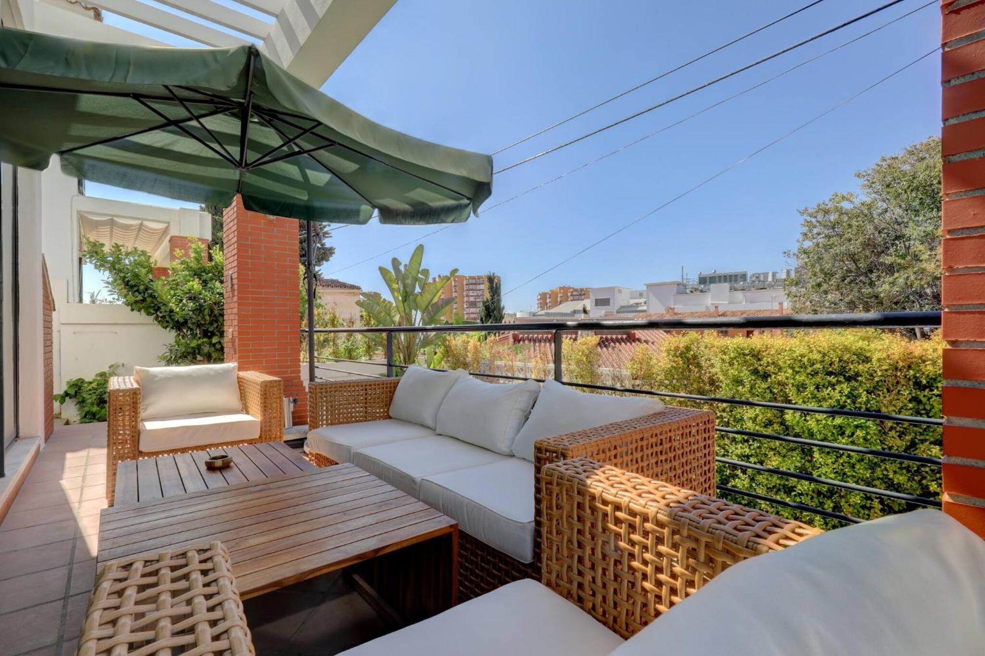 011 Bright And Spacious Villa With Private Pool Benalmádena Exteriör bild